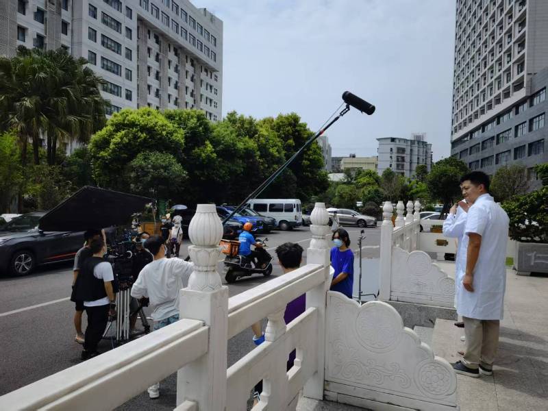 哈密市广告片拍摄公司低成本实现高规格制作的诀窍